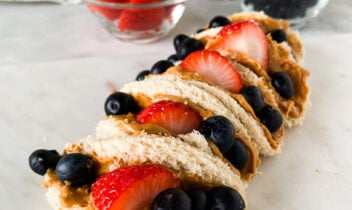 PB & Berry Tacos